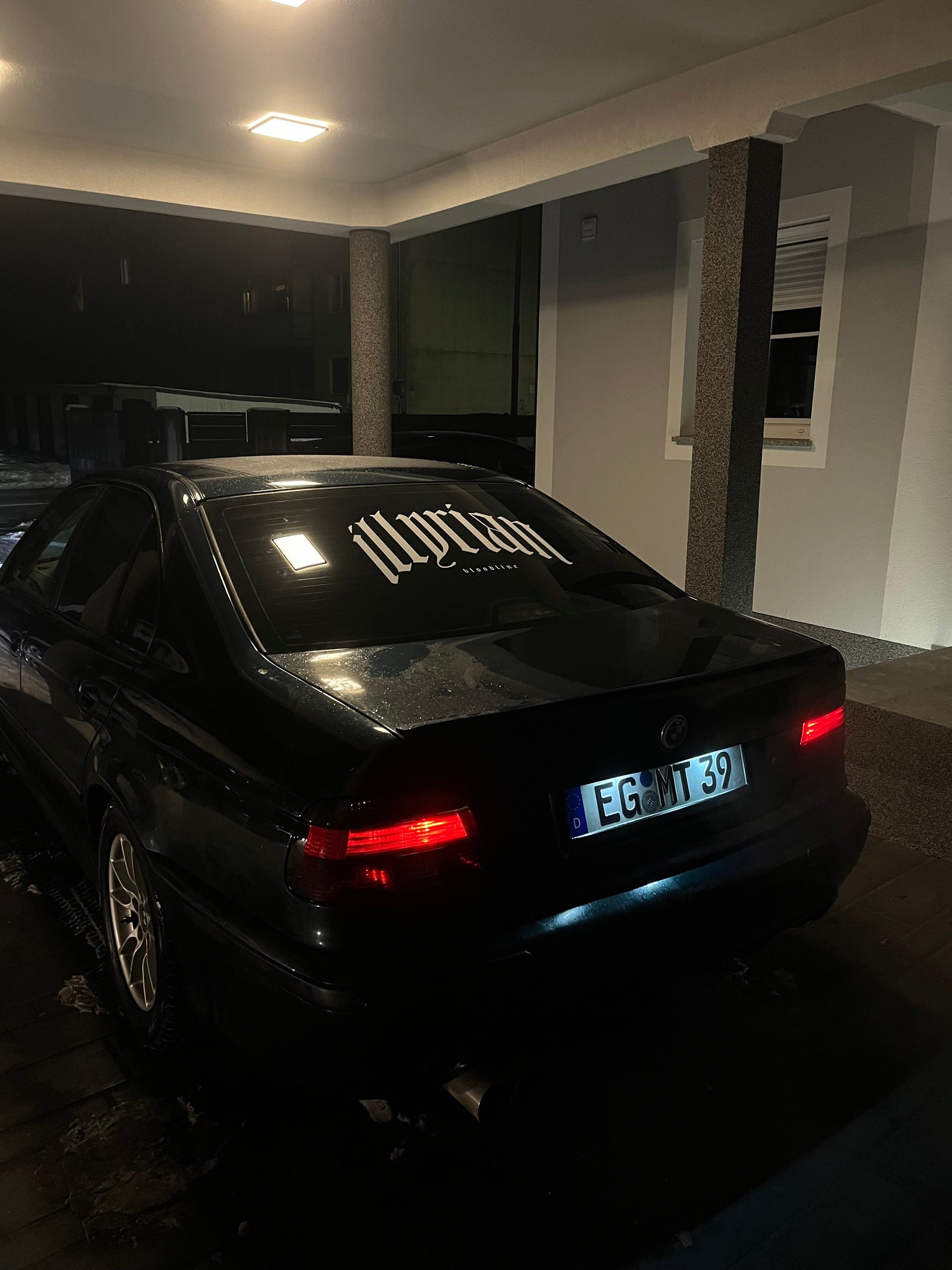 Bloodline Sticker ALLE LÄNDER